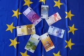 منطقة اليورو تسجل عجزا تجاريا لأول مرة منذ 2014