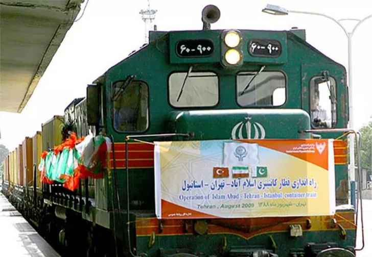 شركة السكك الحديدية الايرانية أعلنت انطلاق ثاني قطار شحن مشترك بين ايران وباكستان وتركيا