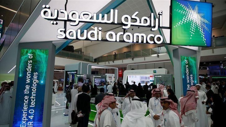 "أرامكو" ترفع سعر بيع الخام العربي الخفيف إلى آسيا في كانون الثاني