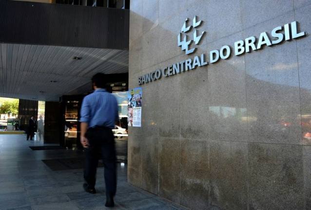 البنك المركزي البرازيلي يرفع معدل الفائدة الأساسي بمقدار 75 نقطة أساس