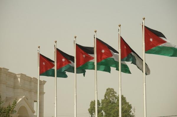 ارتفاع الدين العام بالأردن 1.6% في النصف الأول من 2022