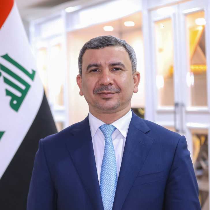 وزير النفط العراقي: سنقيم مشاريع عملاقة في حقل القرنة 2 لزيادة إنتاج النفط الخام