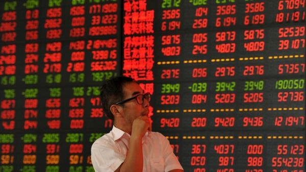 ارتفاع الأسهم الصينية في نهاية الجلسة مع مكاسب شركات السلع الاستهلاكية
