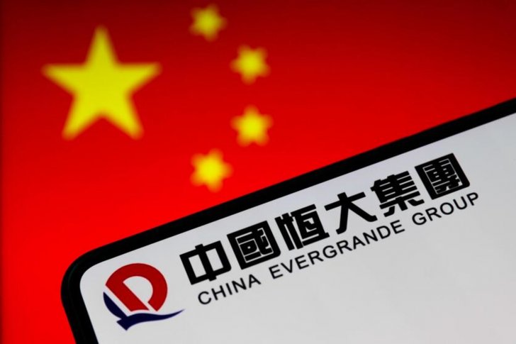 رئيس إيفرغراند الصينية يبحث إعادة هيكلة وبيع أصول في هونغ كونغ