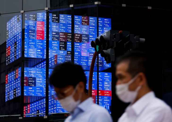 الأسهم اليابانية تغلق على انخفاض مع تصاعد مخاوف الركود