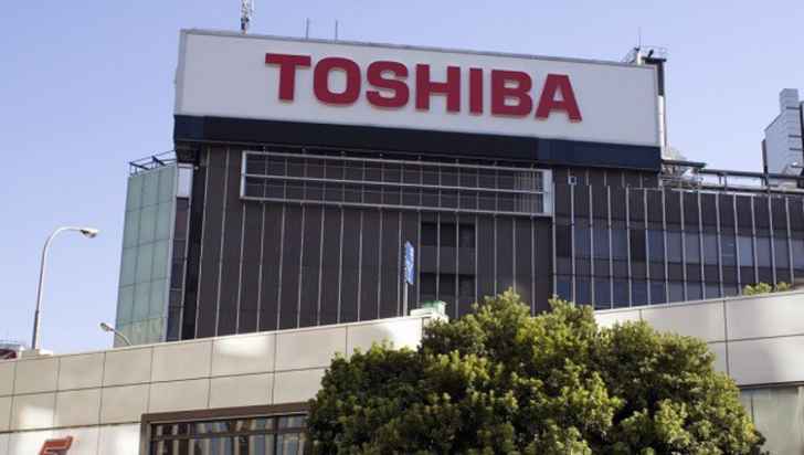 شركة "توشيبا" أعلنت تعليق طلباتها وإستثماراتها الجديدة في روسيا