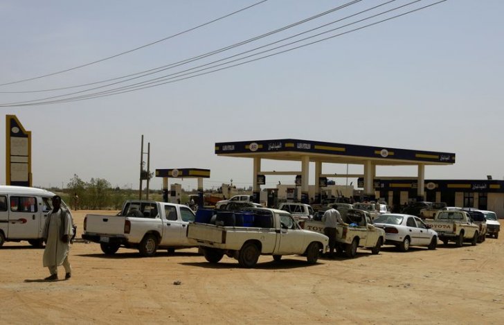 انخفاض أسعار البنزين والديزل في السودان
