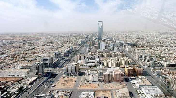 "السيادي السعودي" يعتزم شراء 30 بالمئة من شركة سياحة محلية